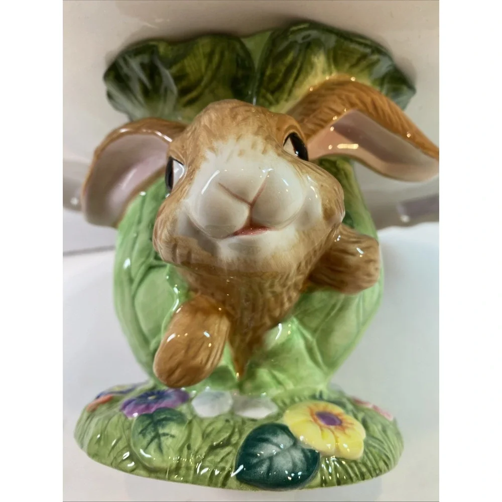 Cake Pie Plate Stand‎ With Little Rabbit In The Cabbage Patch Easter 13